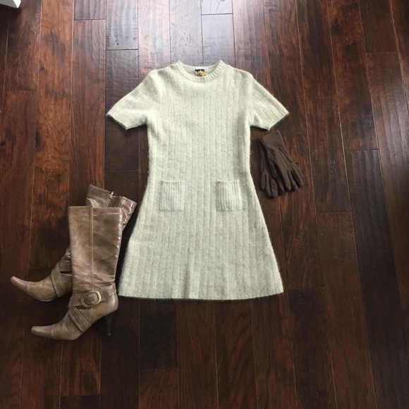 Dresses & Skirts - 1960s Vintage wool mini dress XS/S